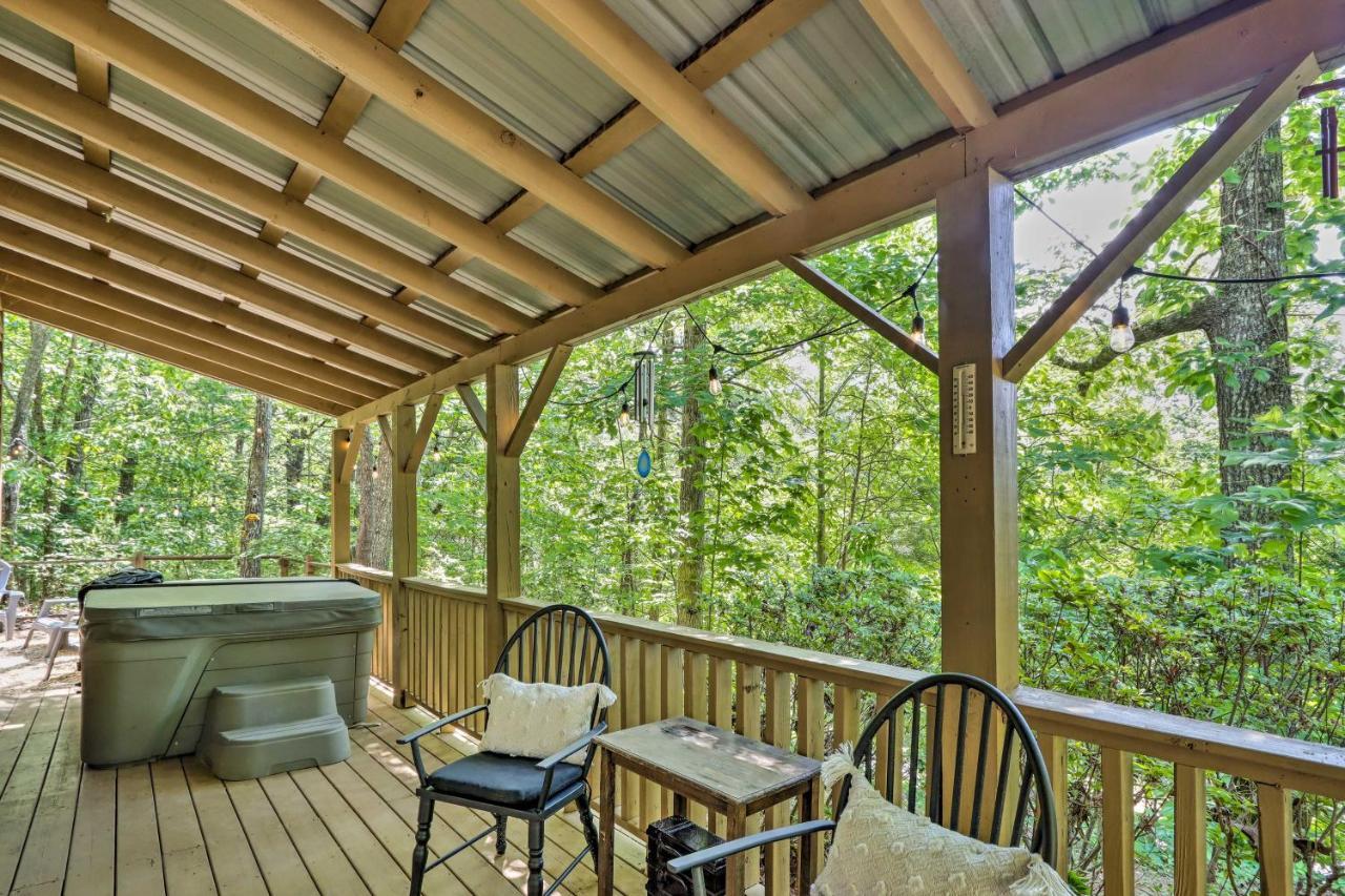 Bumblebee Cottage Murphy Retreat With Hot Tub Salem Exterior foto